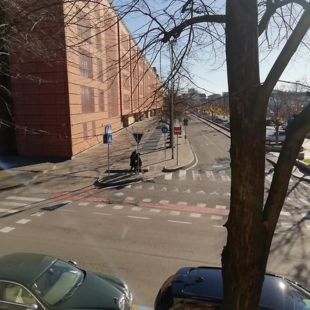 Apartamento Delizioso Trilocale Lodi Citta Exterior foto